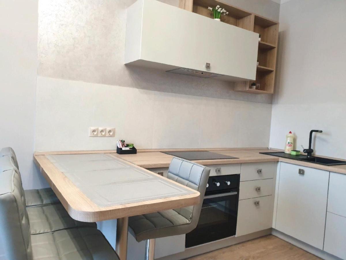 Apartment Sweethome 1 Free Parking Uschhorod Exterior foto